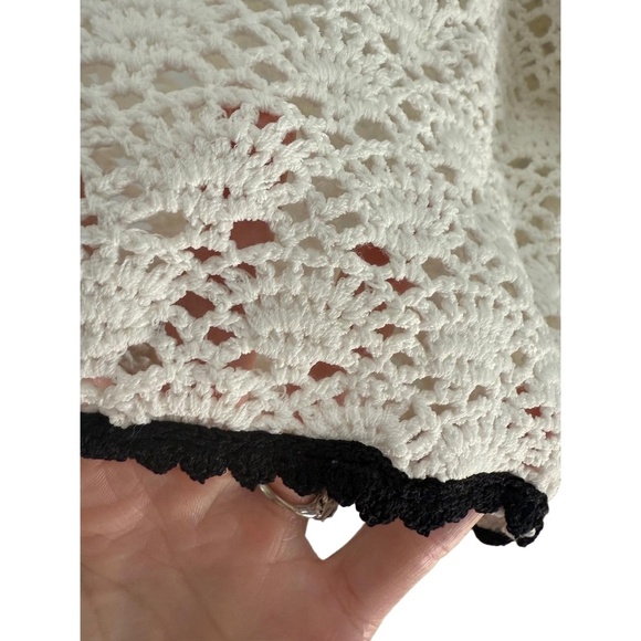 Maje Top Size 2 White Black Trim Crochet Knit Ribbed Scalloped Collar EUC - Picture 5 of 7